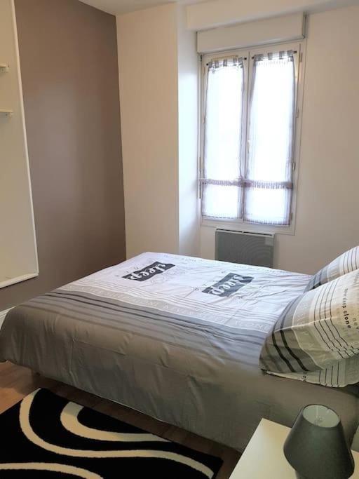 Le Refuge Des Corderies Apartment Blois Bagian luar foto